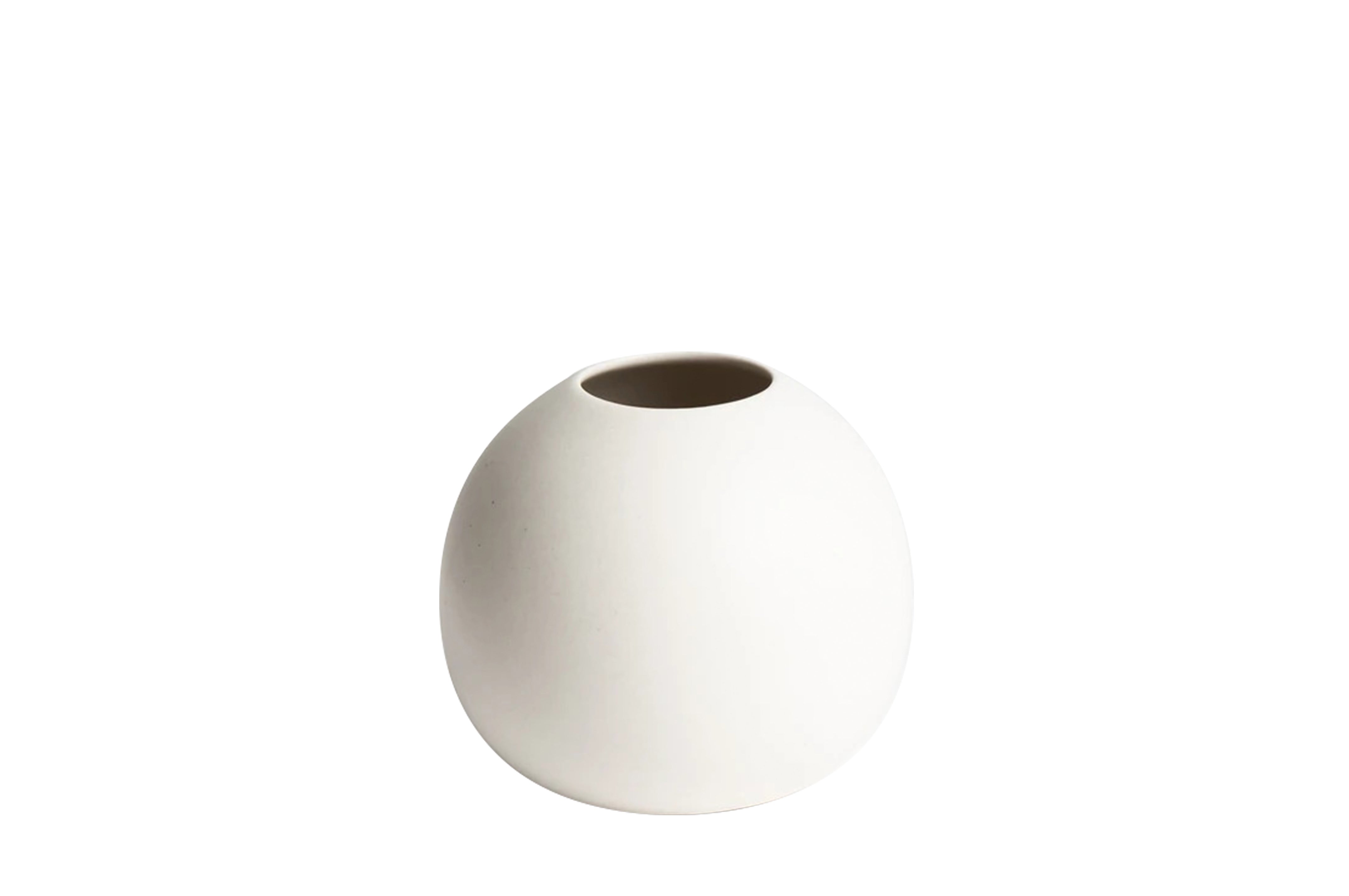 The Boban Ceramic Vase - White