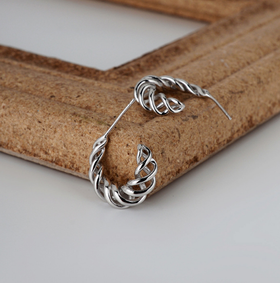 925 Sterling Silver Twisted Croissant Hoop Earrings